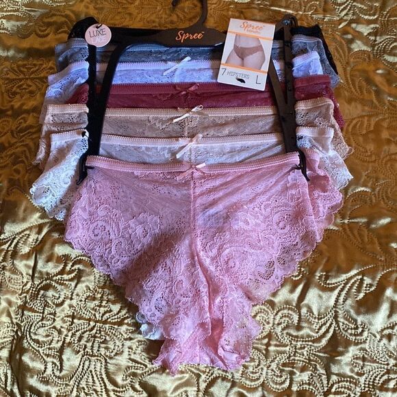 7 Pack Lace Hipsters - Picture 1 of 9